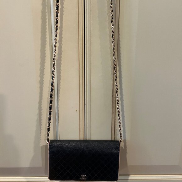 Chanel Vintage Black and Tan Leather Wallet - Picture 7 of 15